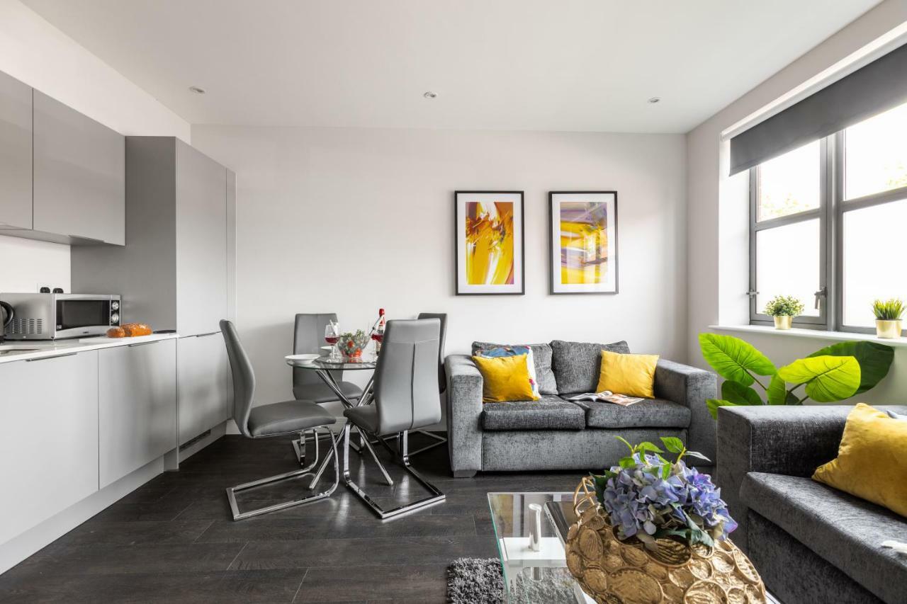 Homely - Watford Premier Apartments Extérieur photo