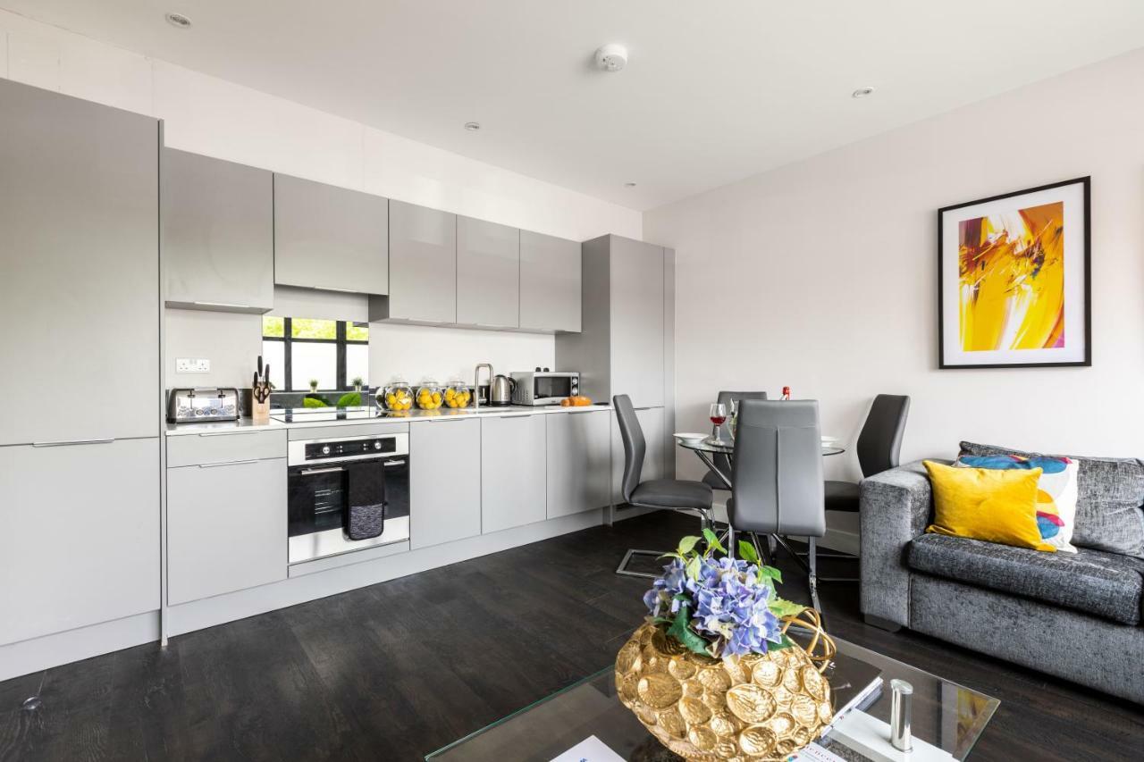 Homely - Watford Premier Apartments Extérieur photo